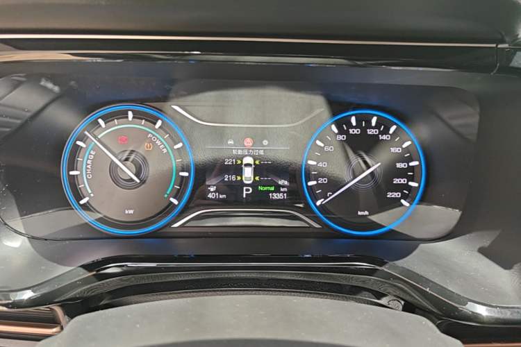 Used AION S Plus 2025 Comfort Version 53.241 kWh Instrument Cluster