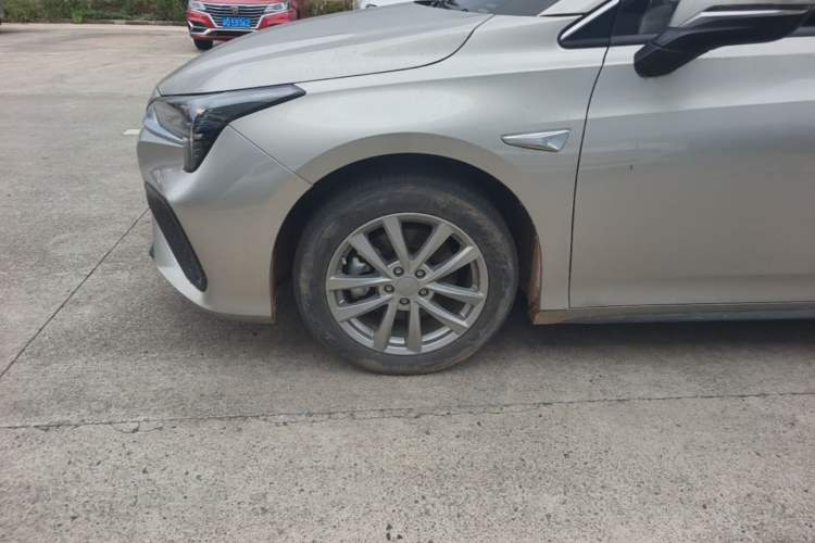 Used AION S Plus 2025 Travel Edition 52.998 kWh Left Front Wheel Hub