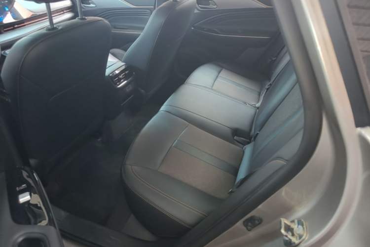Used AION S Plus 2025 Travel Edition 52.998 kWh Left Rear Seat
