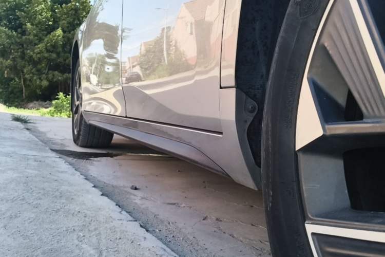 Used AION S Plus 2025 Travel Edition 53.241 kWh Left Side Sill
