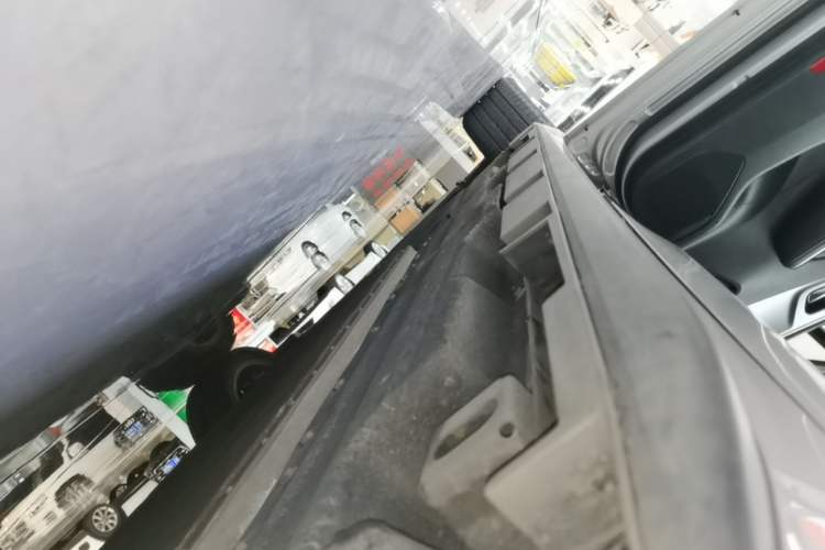 Used AION S Plus 2025 Comfort Version 53.241 kWh Left Side Sill