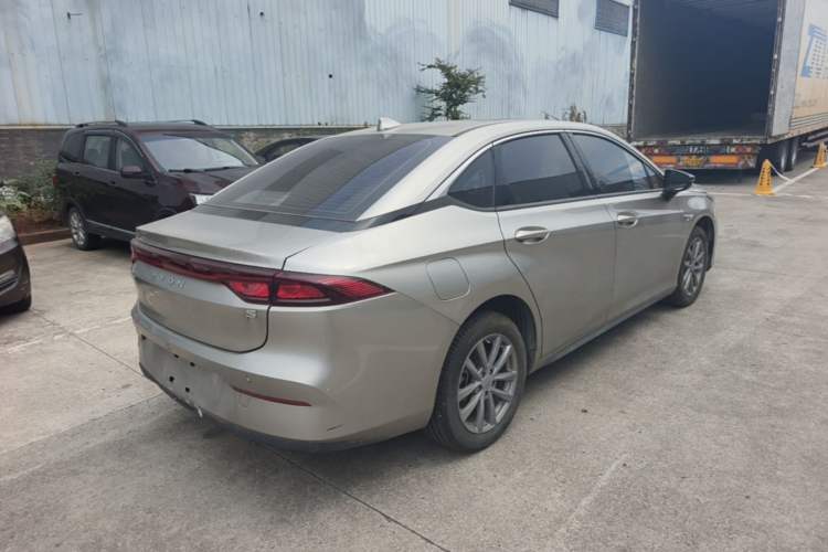 Used AION S Plus 2025 Travel Edition 52.998 kWh Rear Right 45 Deg