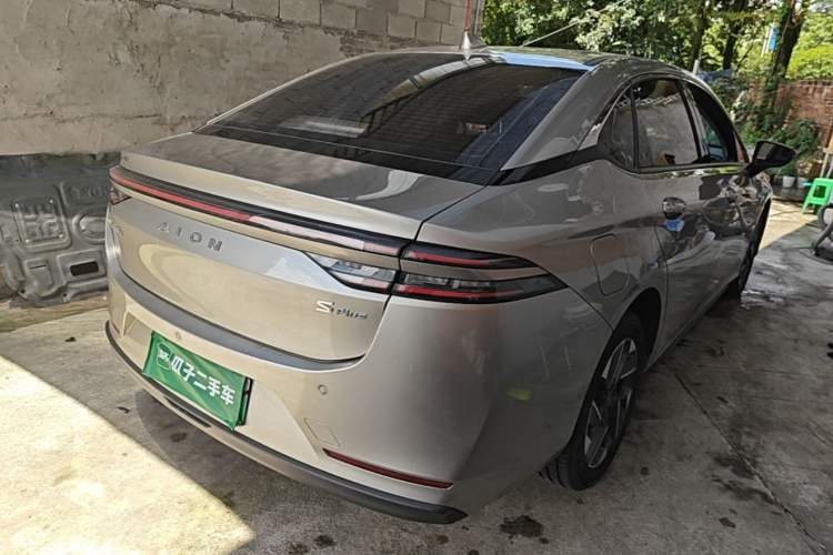 Used AION S Plus 2025 Comfort Version 53.241 kWh Rear Right 45 Deg