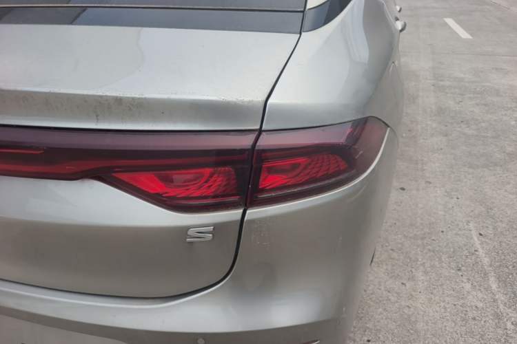 Used AION S Plus 2025 Travel Edition 52.998 kWh Right Rear Taillight