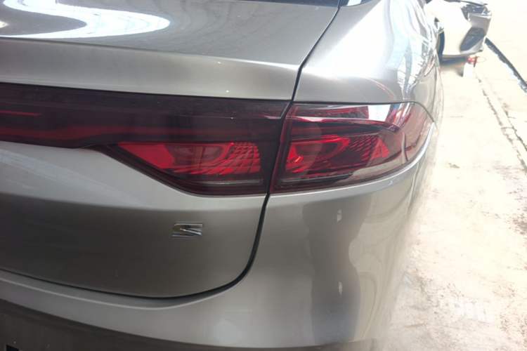 Used AION S Plus 2025 Travel Edition 52.998 kWh Right Rear Taillight