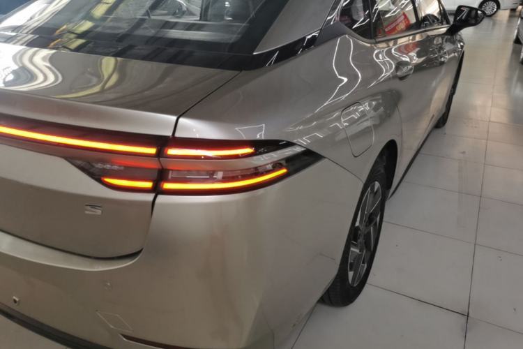 Used AION S Plus 2025 Travel Edition 53.241 kWh Right Rear Taillight