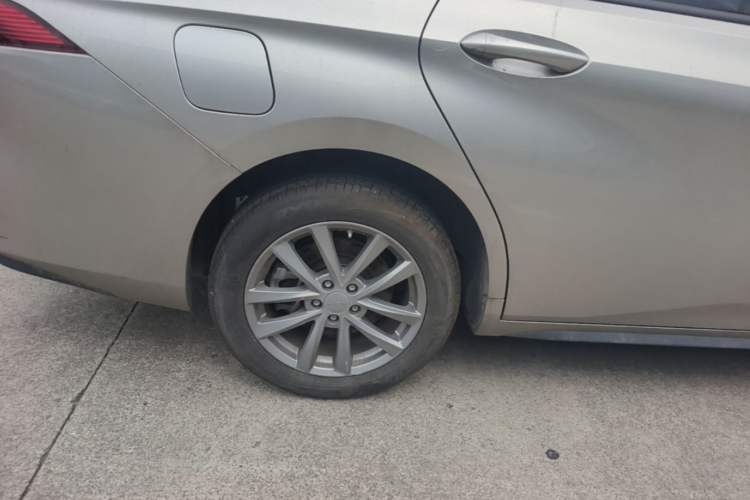 Used AION S Plus 2025 Travel Edition 52.998 kWh Right Rear Wheel Hub
