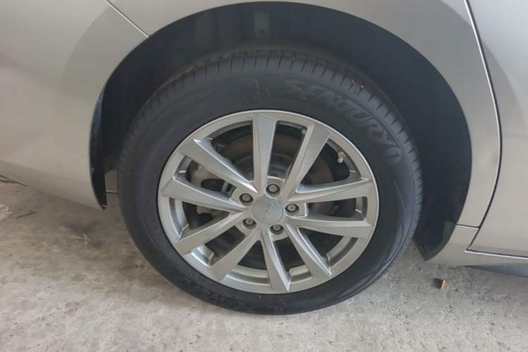 Used AION S Plus 2025 Travel Edition 52.998 kWh Right Rear Wheel Hub