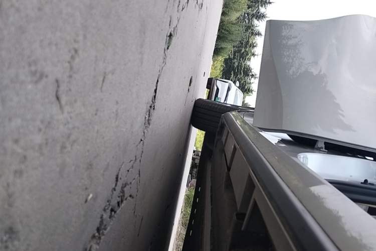 Used AION S Plus 2025 Travel Edition 53.241 kWh Right Side Sill