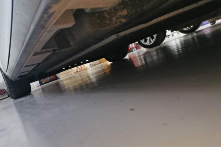 Used AION S Plus 2025 Travel Edition 53.241 kWh Right Side Sill