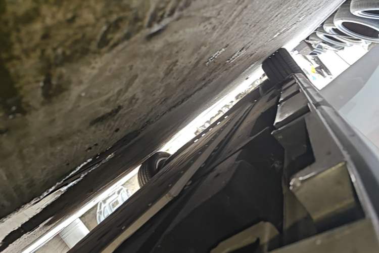Used AION S Plus 2025 Comfort Version 53.241 kWh Right Side Sill