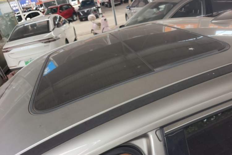 Used AION S Plus 2025 Travel Edition 52.998 kWh Roof