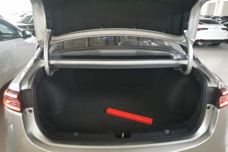 Used AION S Plus 2025 Travel Edition 53.241 kWh Trunk