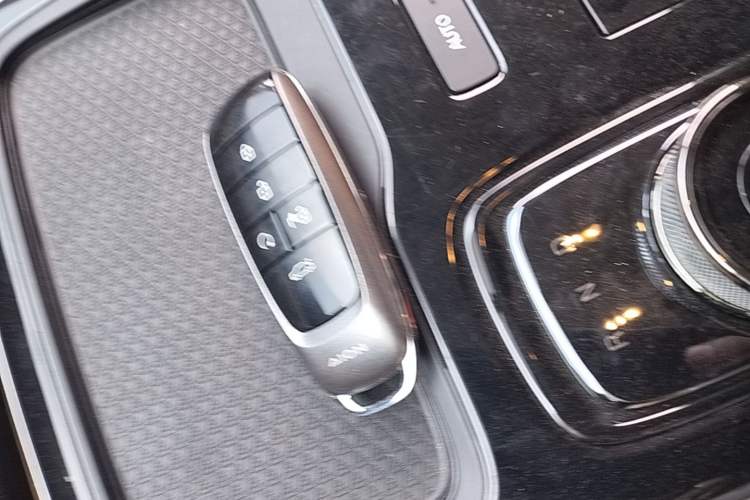 Used AION S Plus 2025 Travel Edition 53.241 kWh Vehicle Key