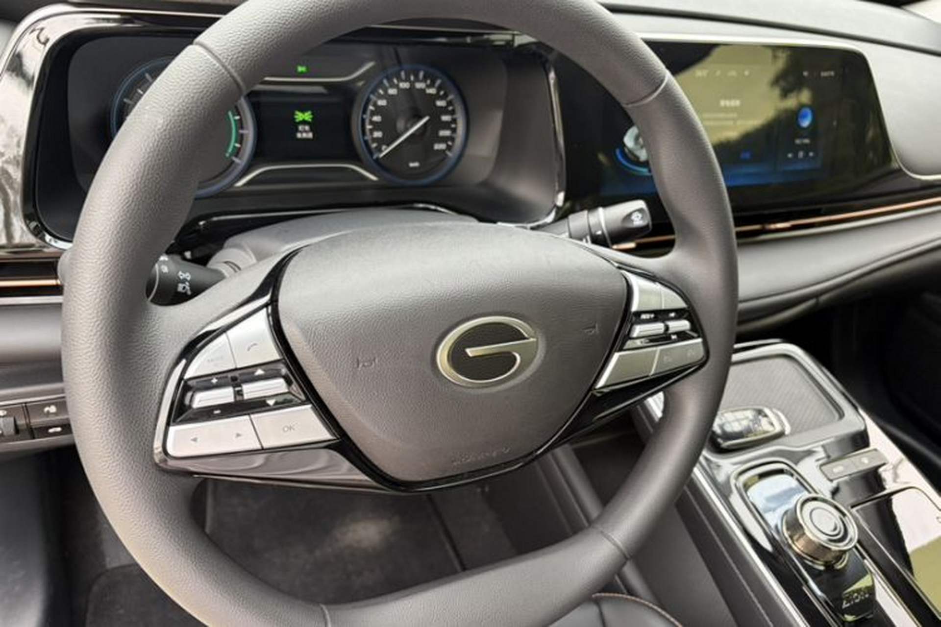 Used AION S Plus 2025 Comfort Version 53.241 kWh Interior 11