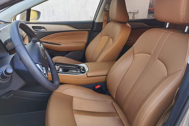 Used AION S Plus 2025 Travel Edition 52.998 kWh Left Front Seat