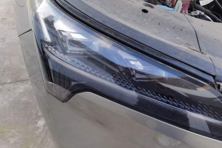 Used AION S Plus 2025 Travel Edition 52.998 kWh Right Front Headlight
