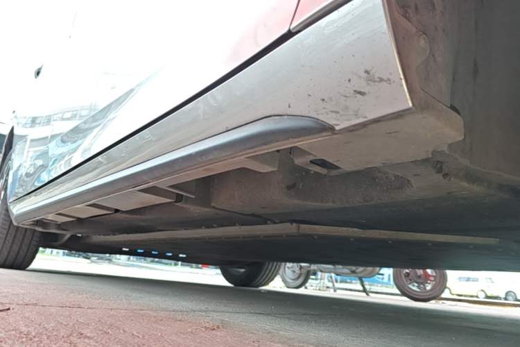 Used AION S Plus 2025 Comfort Version 53.241 kWh Right Side Sill