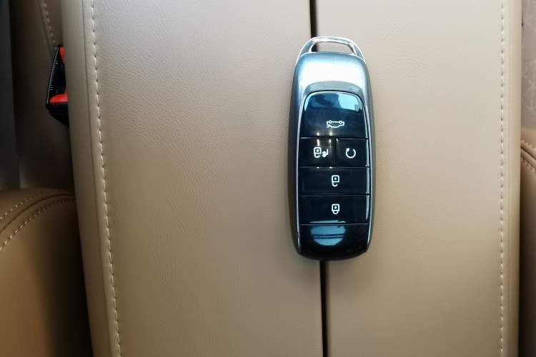 Used AION S Plus 2025 Travel Edition 52.998 kWh Vehicle Key