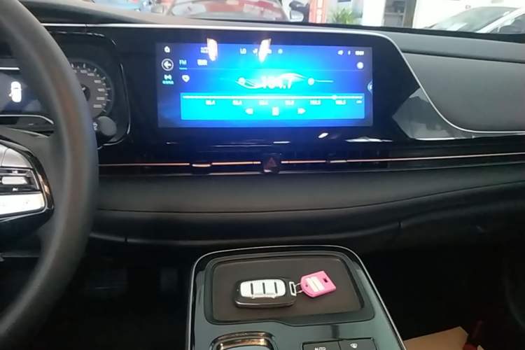 Used AION S Plus 2025 Comfort Version 53.241 kWh Audio And AC Panel