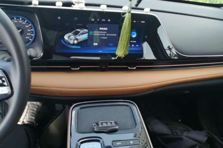Used AION S Plus 2025 Travel Edition 52.998 kWh Audio And AC Panel