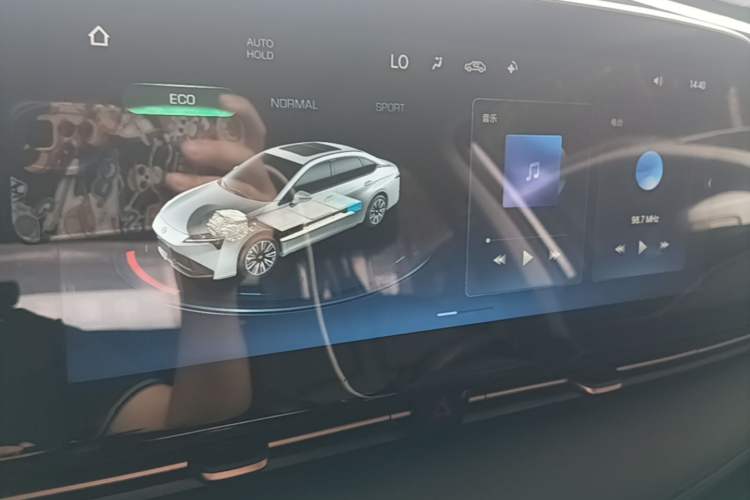 Used AION S Plus 2025 Travel Edition 53.241 kWh Audio And AC Panel