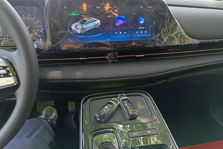 Used AION S Plus 2025 Travel Edition 53.241 kWh Audio And AC Panel