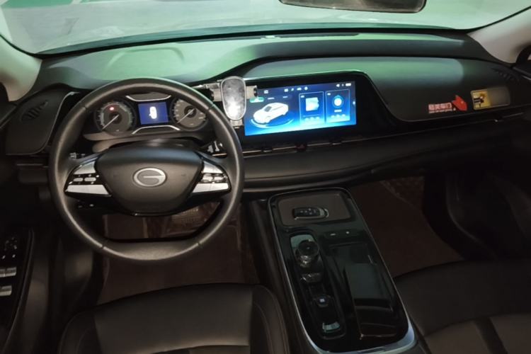 Used AION S Plus 2025 Comfort Version 53.241 kWh Center Console