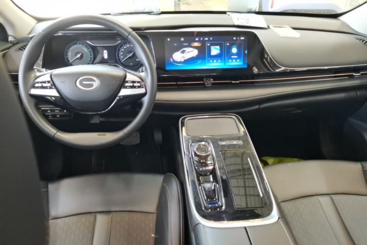 Used AION S Plus 2025 Travel Edition 53.241 kWh Center Console