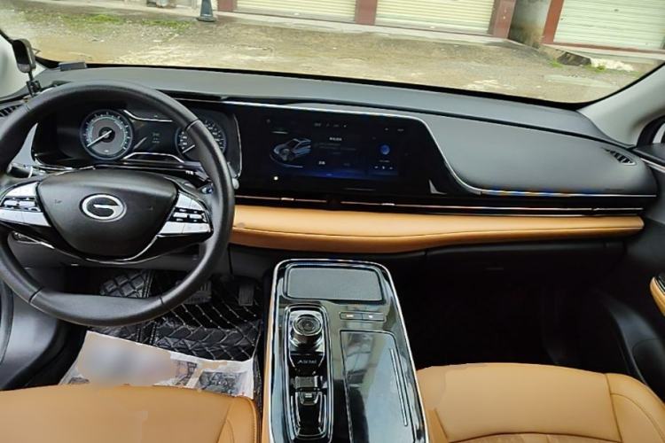 Used AION S Plus 2025 Travel Edition 53.241 kWh Center Console