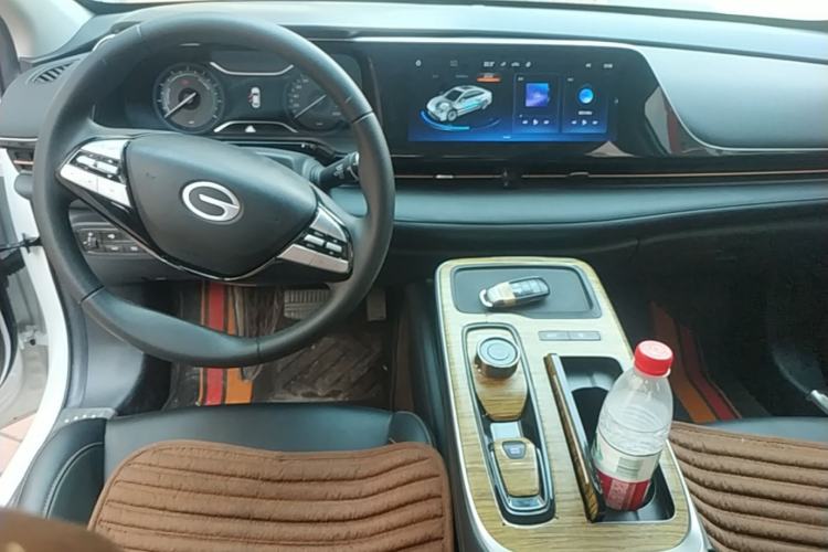 Used AION S Plus 2025 Travel Edition 53.241 kWh Center Console