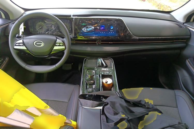 Used AION S Plus 2025 Travel Edition 53.241 kWh Center Console