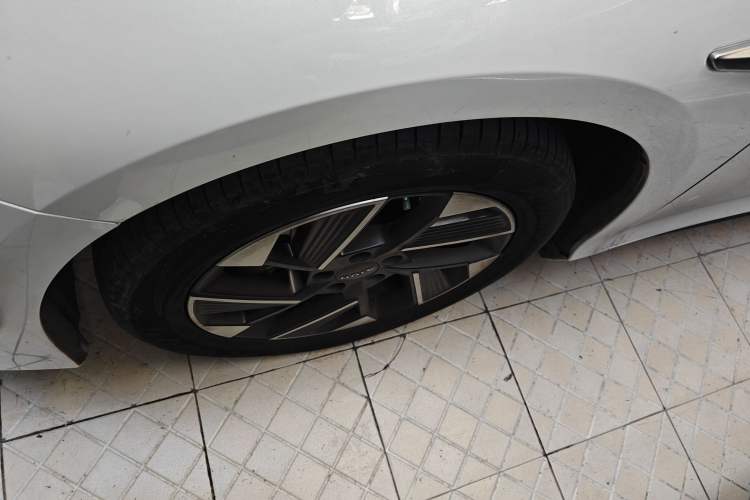 Used AION S Plus 2025 Comfort Version 53.241 kWh Exterior 2