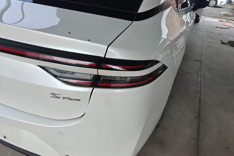 Used AION S Plus 2025 Comfort Version 53.241 kWh Exterior 3