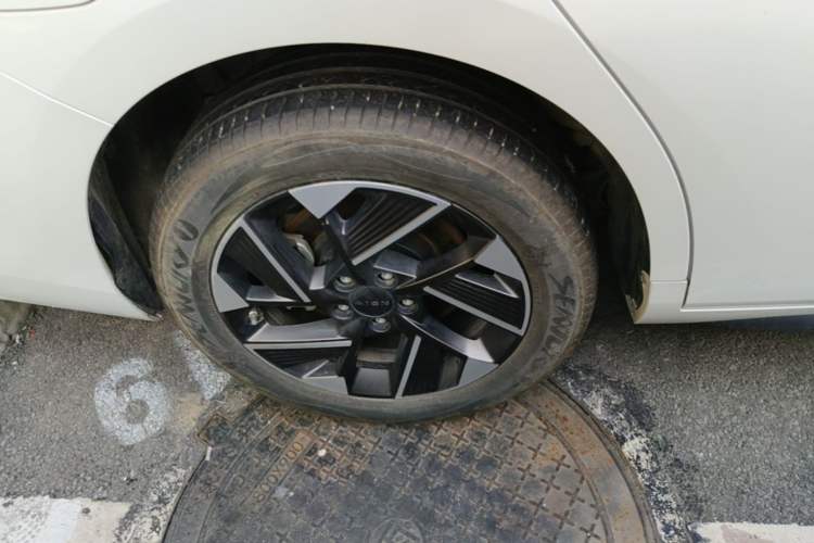 Used AION S Plus 2025 Comfort Version 53.241 kWh Exterior 5
