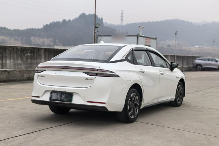 Used AION S Plus 2025 Comfort Version 53.241 kWh Exterior 5