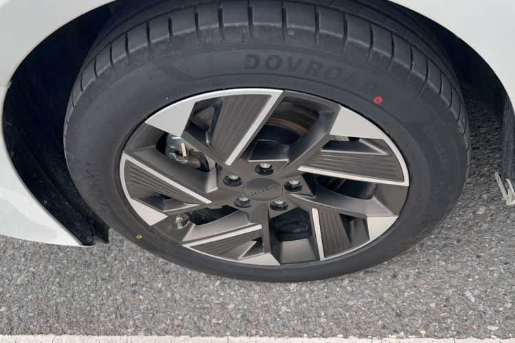Used AION S Plus 2025 Comfort Version 53.241 kWh Exterior 5