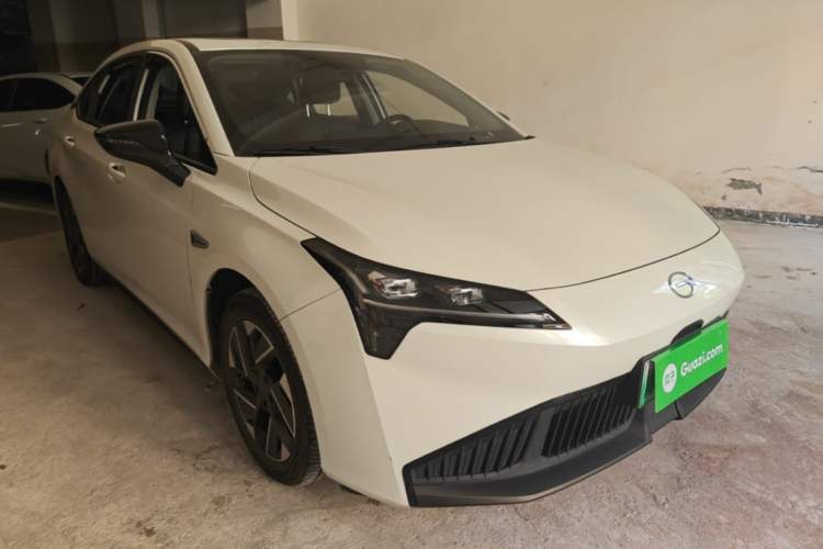 Used AION S Plus 2025 Comfort Version 53.241 kWh Front Right 45 Deg