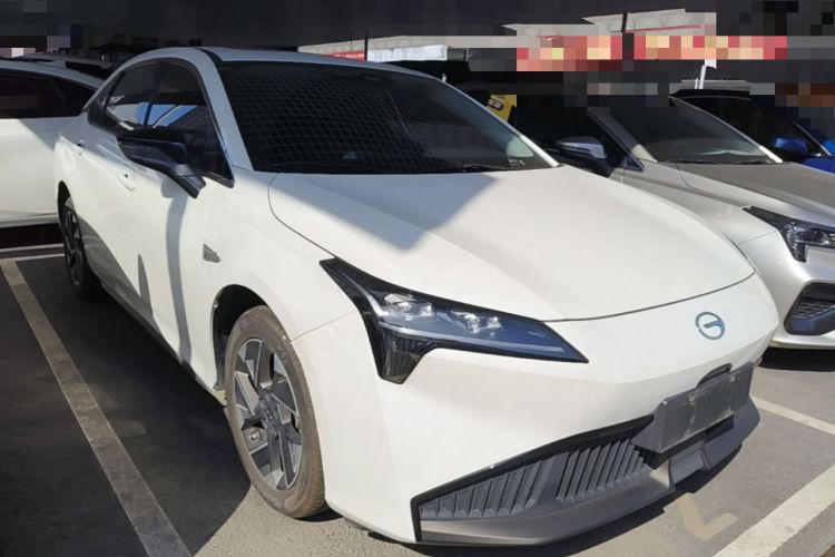 Used AION S Plus 2025 Comfort Version 53.241 kWh Front Right 45 Deg