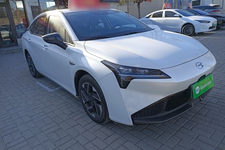 Used AION S Plus 2025 Comfort Version 53.241 kWh Front Right 45 Deg