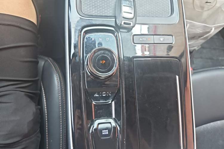 Used AION S Plus 2025 Travel Edition 53.241 kWh Gear Lever