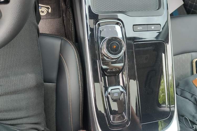 Used AION S Plus 2025 Comfort Version 53.241 kWh Gear Lever