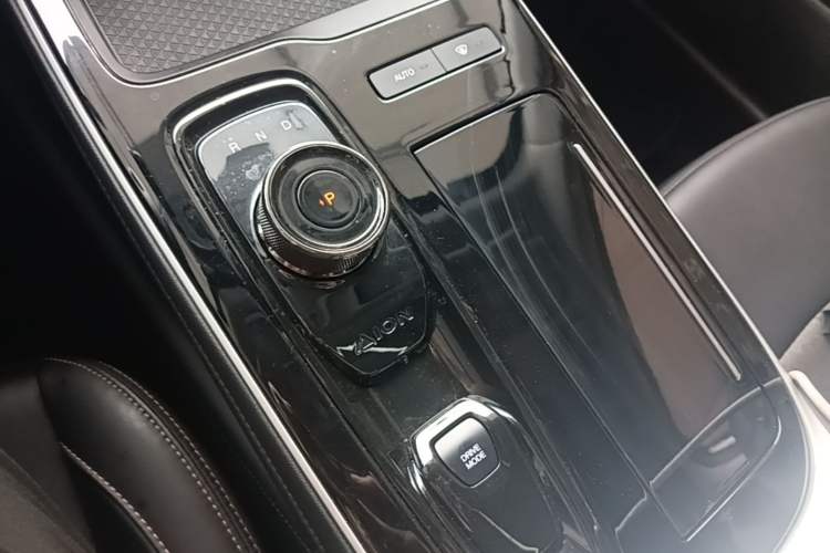 Used AION S Plus 2025 Travel Edition 53.241 kWh Gear Lever