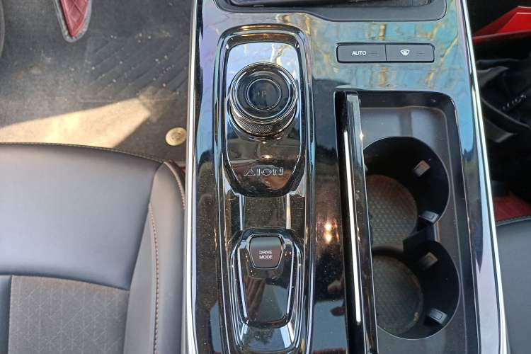 Used AION S Plus 2025 Comfort Version 53.241 kWh Gear Lever