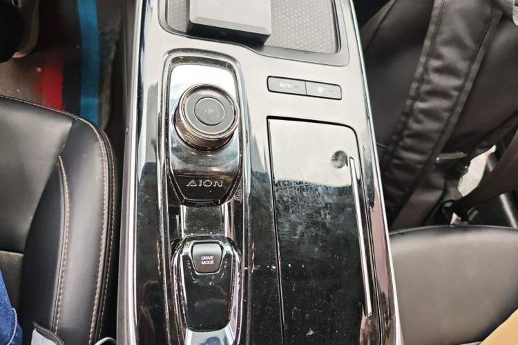 Used AION S Plus 2025 Comfort Version 53.241 kWh Gear Lever