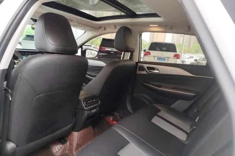 Used AION S Plus 2025 Comfort Version 53.241 kWh Headliner