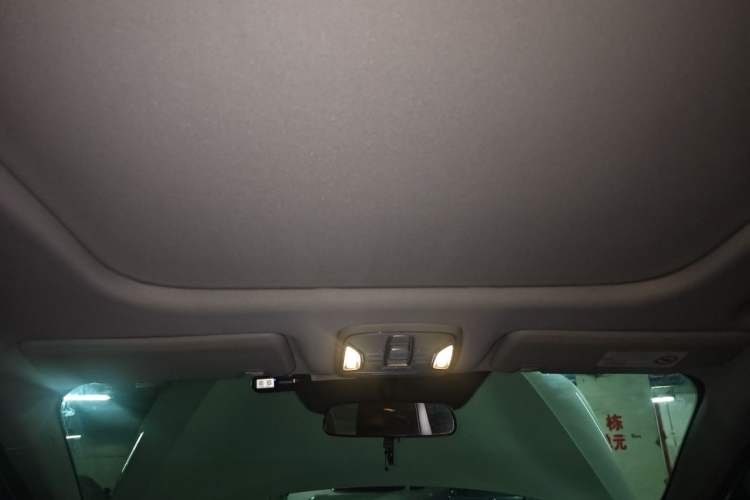 Used AION S Plus 2025 Travel Edition 53.241 kWh Headliner