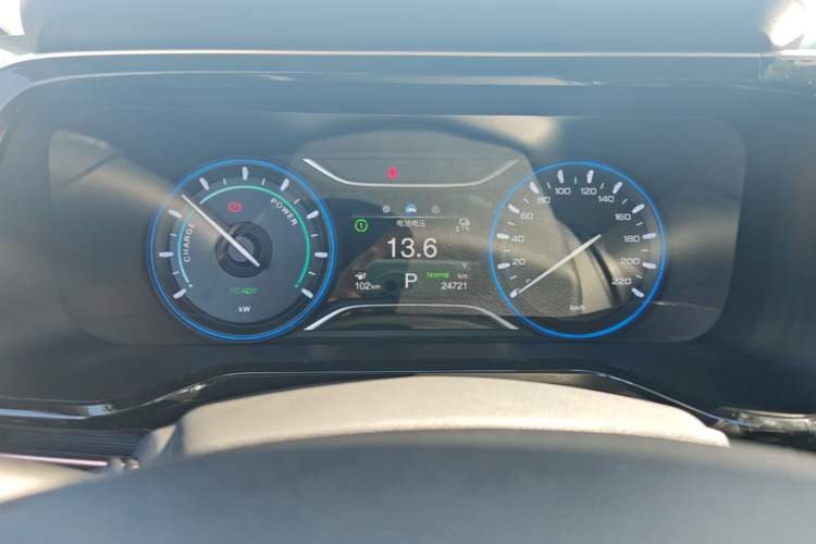 Used AION S Plus 2025 Travel Edition 53.241 kWh Instrument Cluster