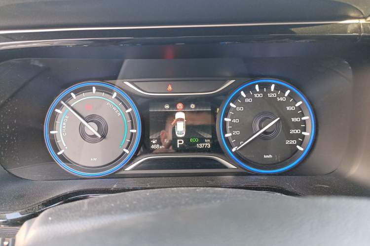 Used AION S Plus 2025 Comfort Version 53.241 kWh Instrument Cluster