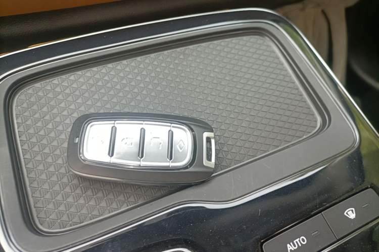 Used AION S Plus 2025 Comfort Version 52.998 kWh Interior 1